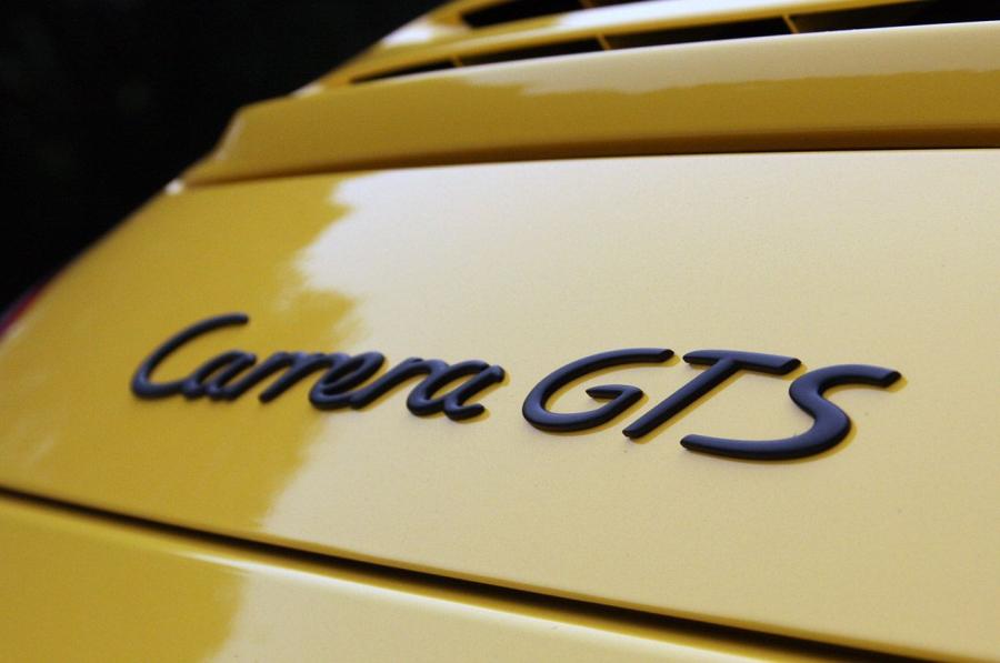  Porsche 911 GTS 2011 года  (фото 38 из 44)